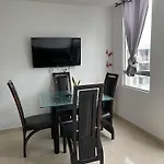 Apartamento amoblado en parque heredia